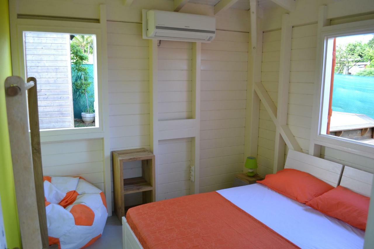 Mini-Villa Entre Montagne Et Mer Goyave Luaran gambar